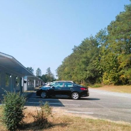 Oyo Hotel Mcintyre Ga, Us 441 外观 照片