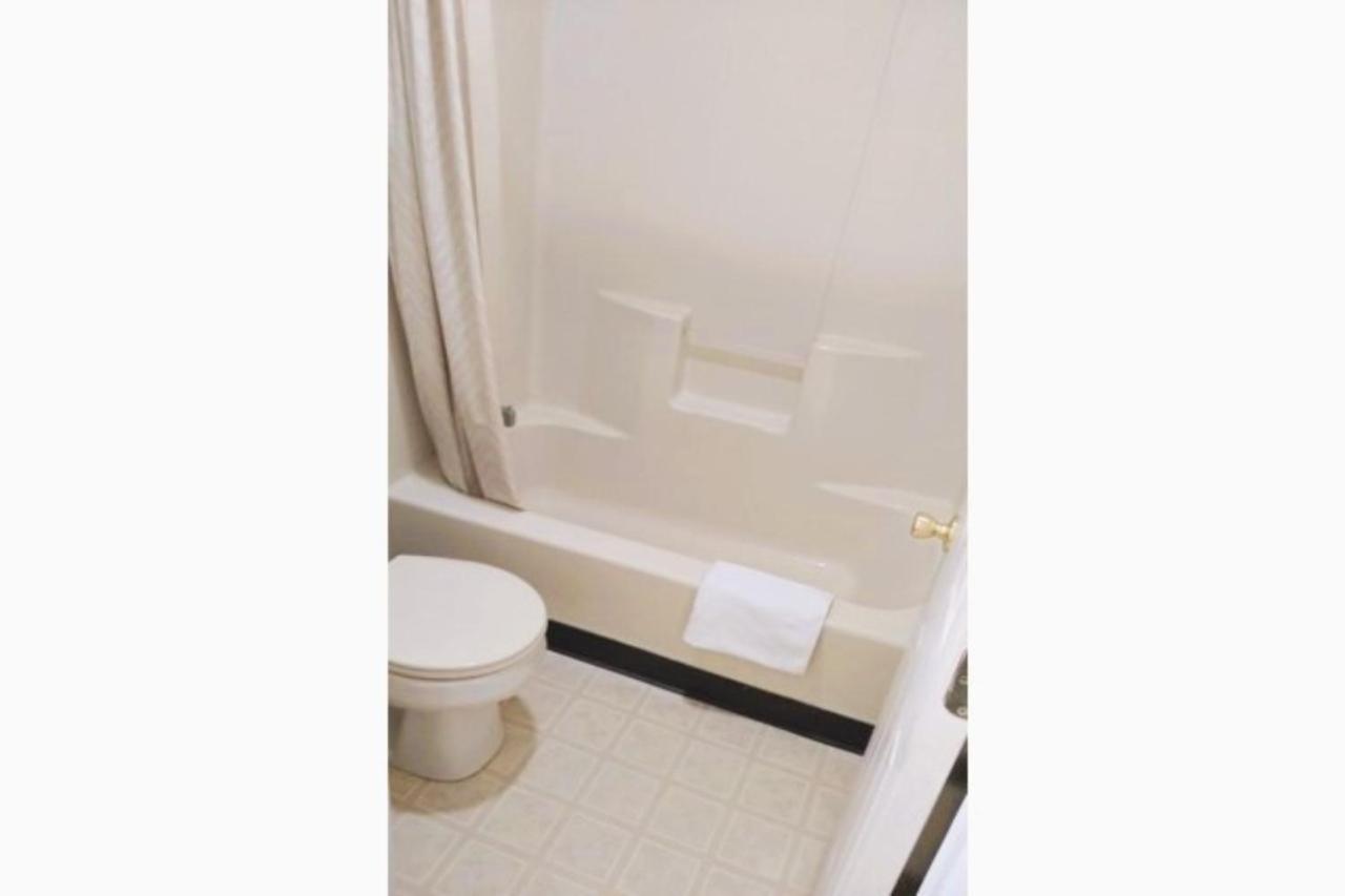 Oyo Hotel Mcintyre Ga, Us 441 外观 照片