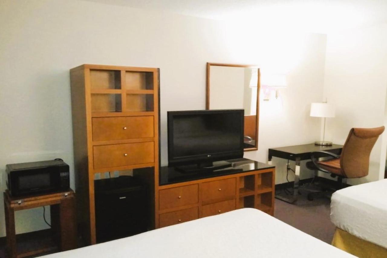 Oyo Hotel Mcintyre Ga, Us 441 外观 照片